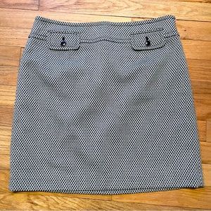 NEW Ann Taylor Loft Black white lined skirt size 8